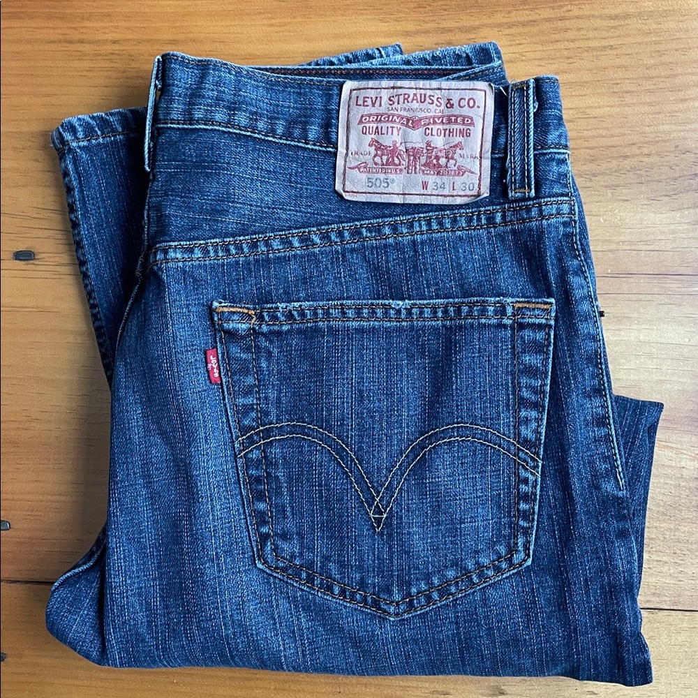 Levi's Men's 505 Regular Mid Rise Regular Fit Straight Leg Jeans - Size 34x30 - Picture 2 of 10